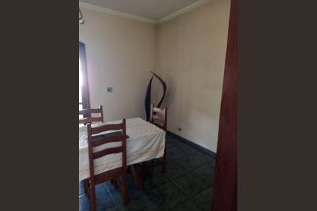 Casa à venda com 720m², 3 quartos e 4 vagas Casa à venda com 720m², 3 quartos e 4 vagasCozinha