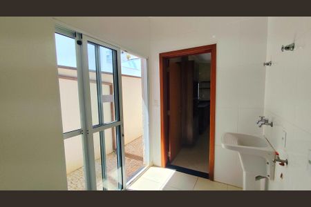 Casa de condomínio para alugar com 151m², 3 quartos e 2 vagas