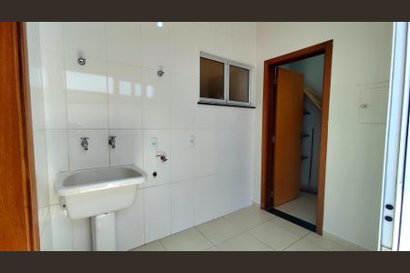 Casa de condomínio para alugar com 151m², 3 quartos e 2 vagas