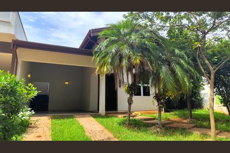Casa de condomínio para alugar com 151m², 3 quartos e 2 vagas