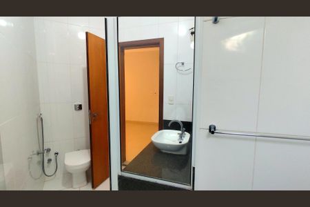 Casa de condomínio para alugar com 151m², 3 quartos e 2 vagas
