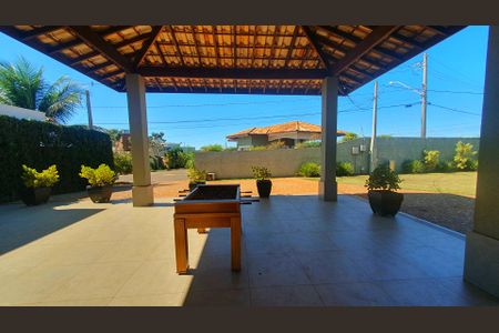 Casa de condomínio para alugar com 151m², 3 quartos e 2 vagas