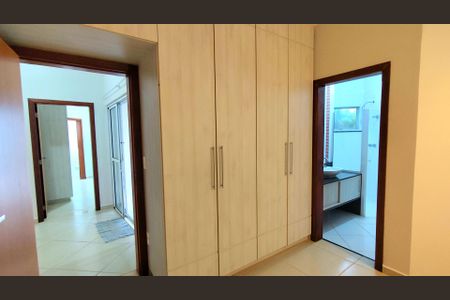 Casa de condomínio para alugar com 151m², 3 quartos e 2 vagas