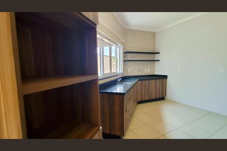 Casa de condomínio para alugar com 151m², 3 quartos e 2 vagas