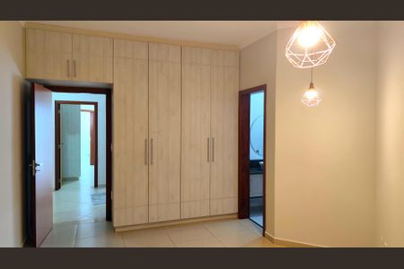 Casa de condomínio para alugar com 151m², 3 quartos e 2 vagas