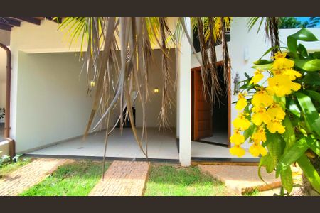 Casa de condomínio para alugar com 151m², 3 quartos e 2 vagas