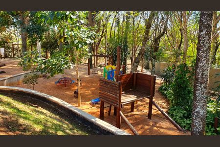 Casa de condomínio para alugar com 151m², 3 quartos e 2 vagas