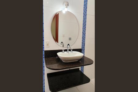 Casa de condomínio para alugar com 151m², 3 quartos e 2 vagas