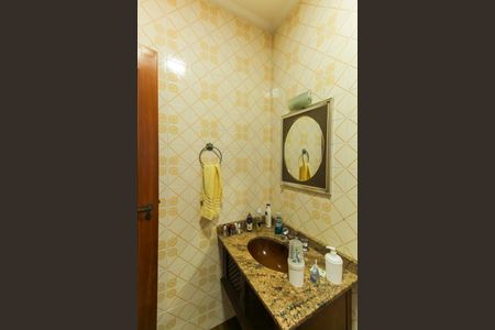 Casa para alugar com 256m², 3 quartos e 2 vagasBanheiro