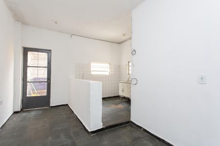 Sala de casa para alugar com 2 quartos, 70m² em Jardim Cleide, São Paulo