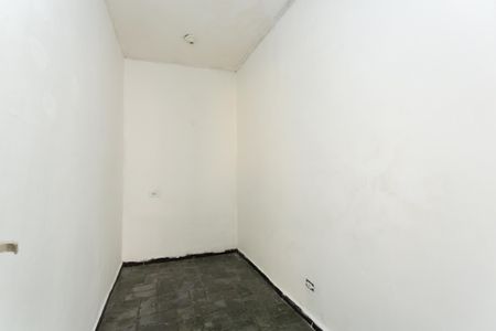 Quarto 2 de casa para alugar com 2 quartos, 70m² em Jardim Cleide, São Paulo