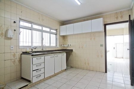 Casa à venda com 130m², 3 quartos e 2 vagasCozinha