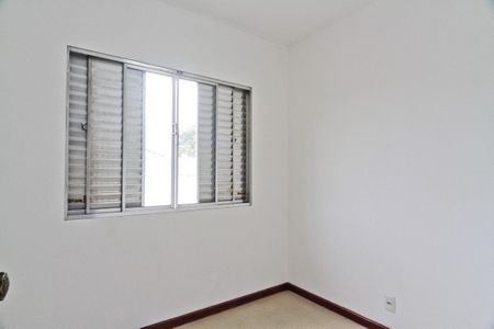 Casa à venda com 130m², 3 quartos e 2 vagasQuarto 2