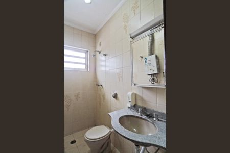 Casa à venda com 130m², 3 quartos e 2 vagasBanheiro