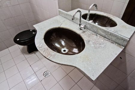 Lavabo de casa à venda com 3 quartos, 130m² em Limão, São Paulo