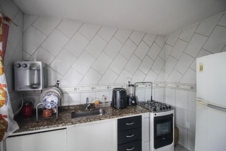 Casa para alugar com 75m², 2 quartos e 2 vagasCozinha