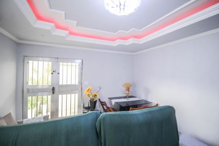 Sala de casa para alugar com 2 quartos, 75m² em Chatuba, Mesquita