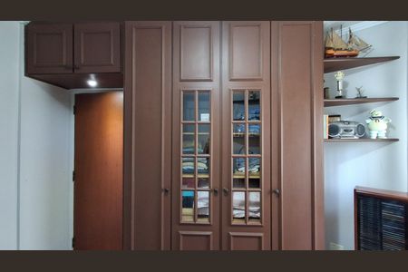 Apartamento à venda com 120m², 3 quartos e 2 vagasQuarto 