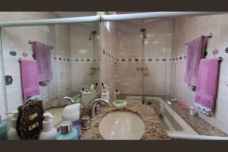 Apartamento à venda com 120m², 3 quartos e 2 vagasBanheiro Suíte 