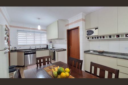 Apartamento à venda com 120m², 3 quartos e 2 vagasCozinha 