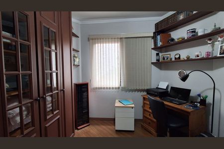 Apartamento à venda com 120m², 3 quartos e 2 vagasQuarto 