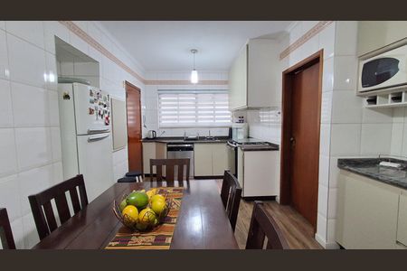 Apartamento à venda com 120m², 3 quartos e 2 vagasCozinha 