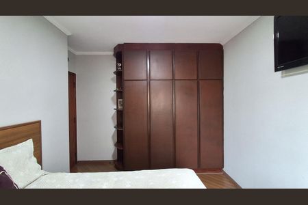 Apartamento à venda com 120m², 3 quartos e 2 vagasQuarto 2