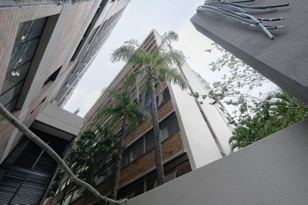 Apartamento à venda com 158m², 3 quartos e 1 vaga Apartamento à venda com 158m², 3 quartos e 1 vagaFachada