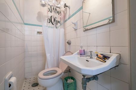 Apartamento à venda com 158m², 3 quartos e 1 vaga Apartamento à venda com 158m², 3 quartos e 1 vagaÁrea de Serviço - Banheiro