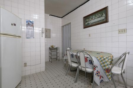 Apartamento à venda com 158m², 3 quartos e 1 vaga Apartamento à venda com 158m², 3 quartos e 1 vagaCozinha