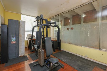 Casa para alugar com 360m², 4 quartos e 4 vagasEscritório