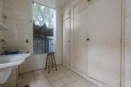 Casa para alugar com 360m², 4 quartos e 4 vagasÁrea de Serviço