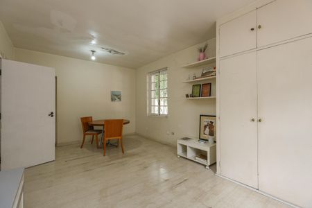 Casa para alugar com 360m², 4 quartos e 4 vagasSuíte 4