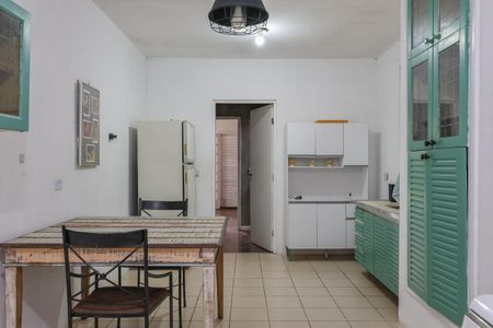 Casa para alugar com 360m², 4 quartos e 4 vagasCozinha