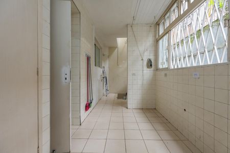 Casa para alugar com 360m², 4 quartos e 4 vagasÁrea de Serviço