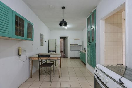 Casa para alugar com 360m², 4 quartos e 4 vagasCozinha