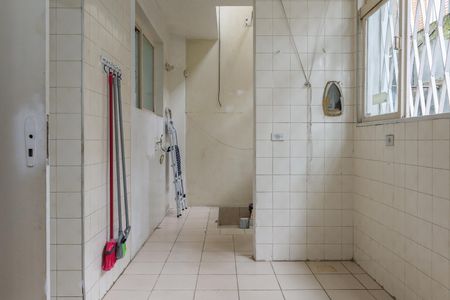 Casa para alugar com 360m², 4 quartos e 4 vagasÁrea de Serviço