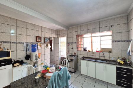 Casa à venda com 121m², 3 quartos e 5 vagasCozinha 