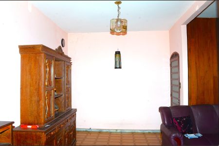 Casa à venda com 360m², 4 quartos e 3 vagasSala