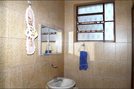 Casa à venda com 360m², 4 quartos e 3 vagasBanheiro da Suíte