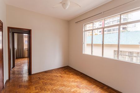 Sala de apartamento à venda com 2 quartos, 70m² em Serra, Belo Horizonte