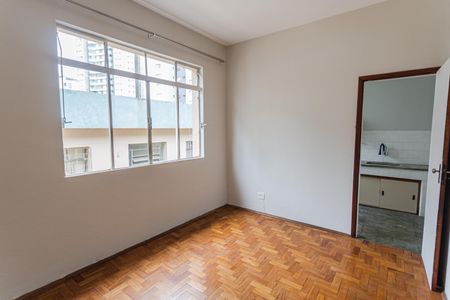 Sala de apartamento à venda com 2 quartos, 70m² em Serra, Belo Horizonte