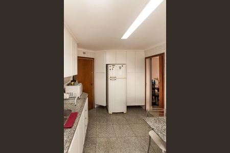 Apartamento para alugar com 117m², 2 quartos e 1 vaga Apartamento para alugar com 117m², 2 quartos e 1 vagaCozinha