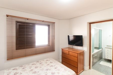 Suíte de apartamento à venda com 2 quartos, 117m² em Vila Maria, São Paulo