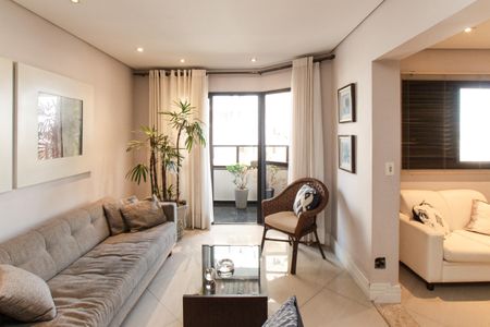 Apartamento para alugar com 117m², 2 quartos e 1 vaga Apartamento para alugar com 117m², 2 quartos e 1 vagaSala