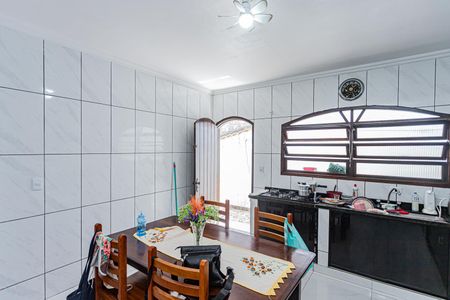 Casa para alugar com 250m², 2 quartos e 5 vagas Casa para alugar com 250m², 2 quartos e 5 vagasCozinha