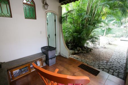 Casa à venda com 200m², 3 quartos e 2 vagasVaranda