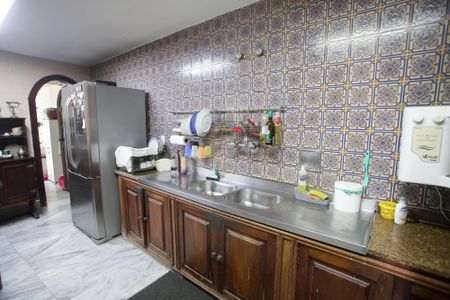 Casa à venda com 200m², 3 quartos e 2 vagasCozinha