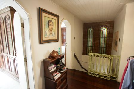 Casa à venda com 200m², 3 quartos e 2 vagasHall dos Quartos