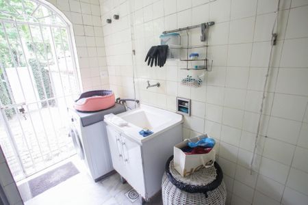 Casa à venda com 200m², 3 quartos e 2 vagasÁrea de Serviço